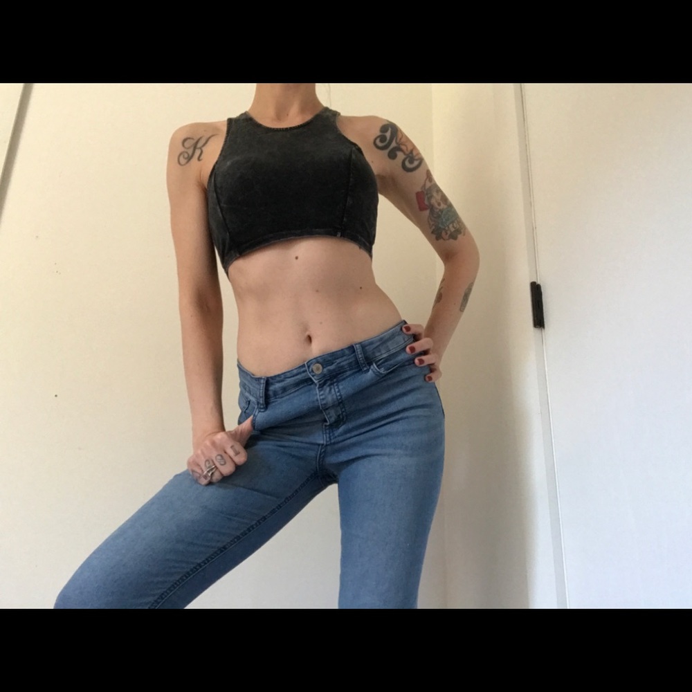 Forever 21 Racerback Marbled Black Crop Top